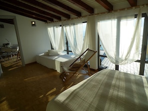 Apartment | 2 bedrooms, individually furnished, bed sheets