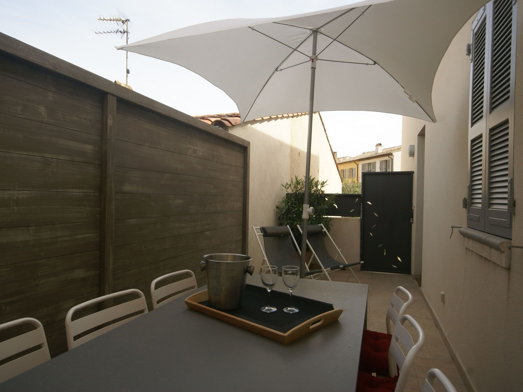 House | Balcony