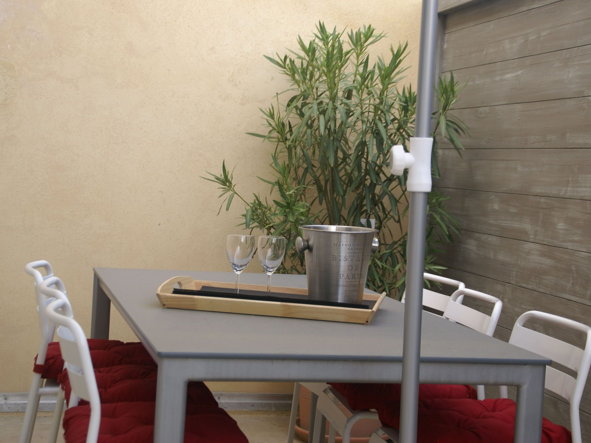 House | Private kitchen | Fridge, microwave, oven, dishwasher
