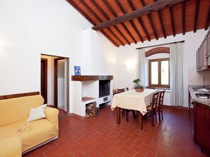 Living area - Tuscan Stay in Wine Country (Greve in Chianti)