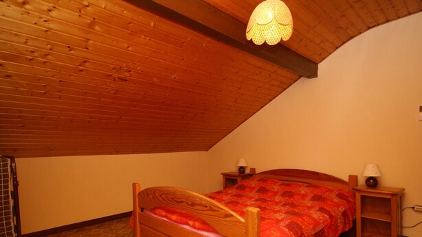 Unclassified image, 1 of 18, button - Chalet in Gerbepal Near Gerardmer Ski Lift (Gerbepal)