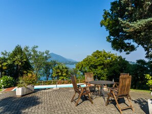 House | Pool | Outdoor pool - Belvilla by OYO Verdelago 16 (Stresa)