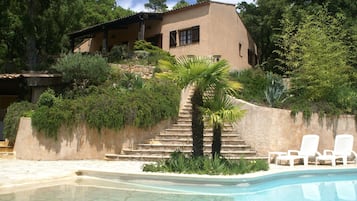 Villa | Exterior