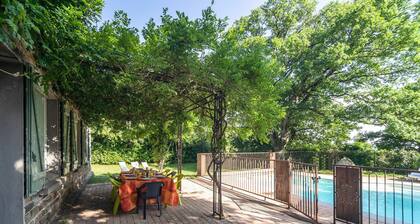 Stone House St Denis With Pool & Views