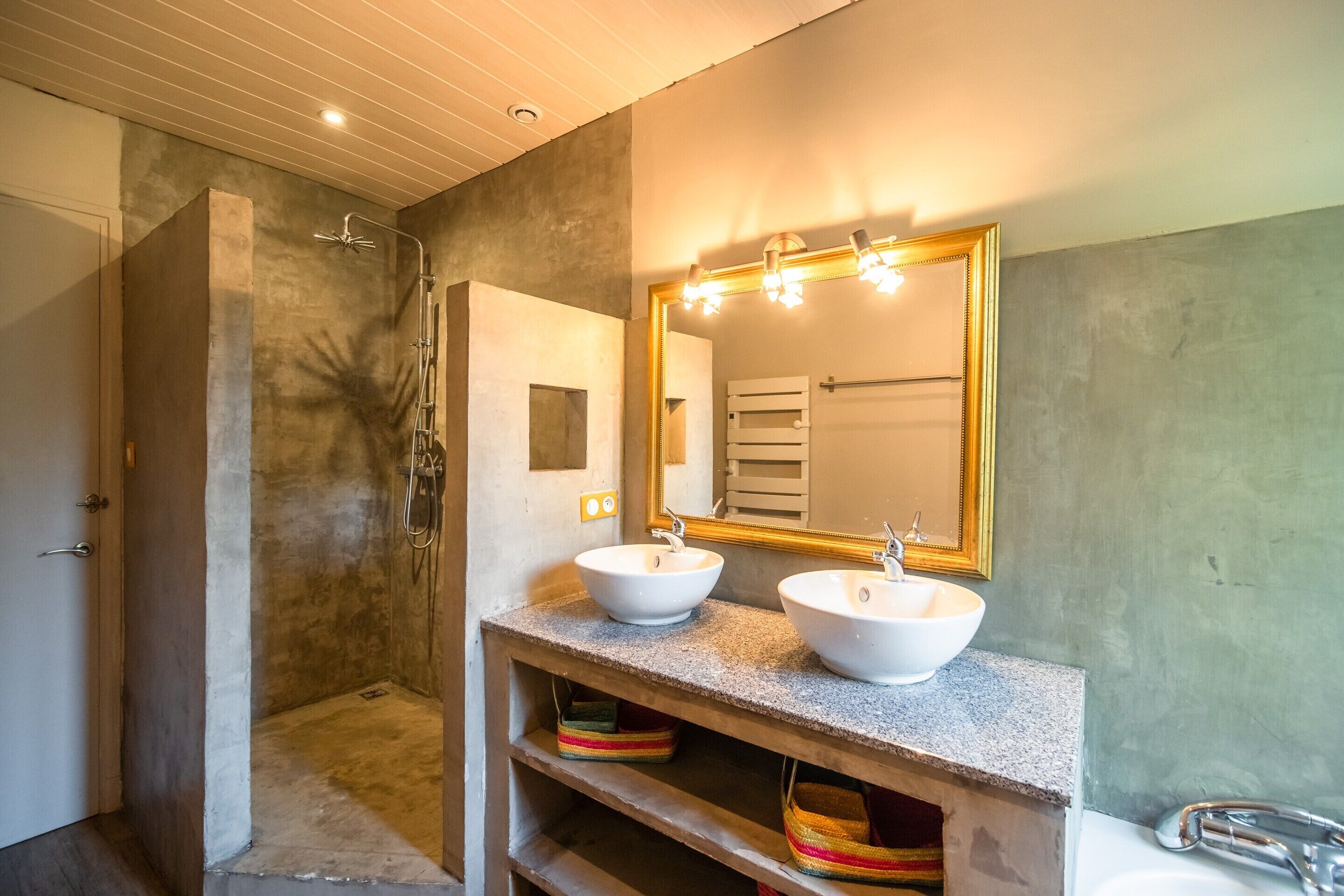 Villa | Bathroom