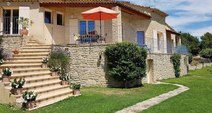 Captivating Villa in Murs France With Private Swimming Pool