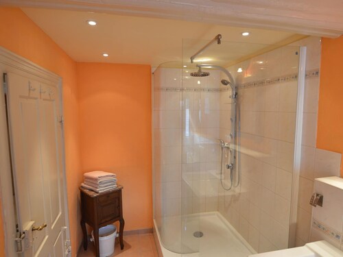Charming Holiday Home in Neumagen-dhron