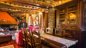 House | Tempat makan