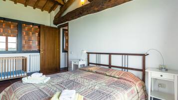 House | 2 bilik tidur, dilengkapkan perabot secara berasingan