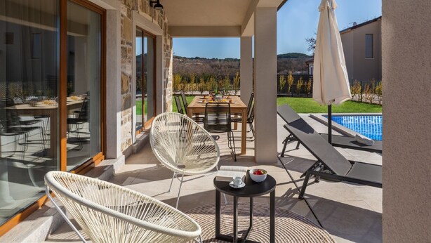 Villa | Exterior