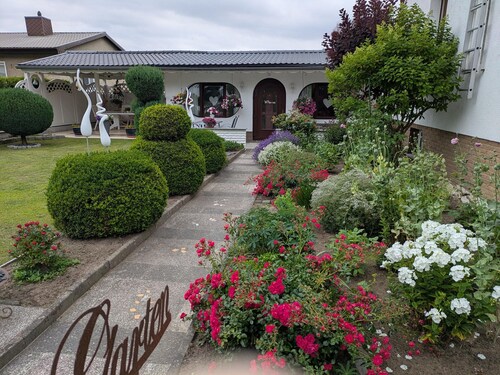Vintage Bungalow in Neubukow in Meeresnaehe
