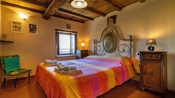 2 bedrooms, individually furnished, bed sheets