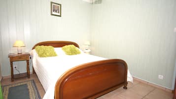 Rumah | 3 kamar tidur dan dilengkapi dengan perabotan berbeda-beda