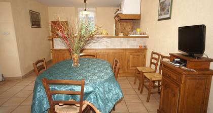 Cozy Family Home in Saint-pons