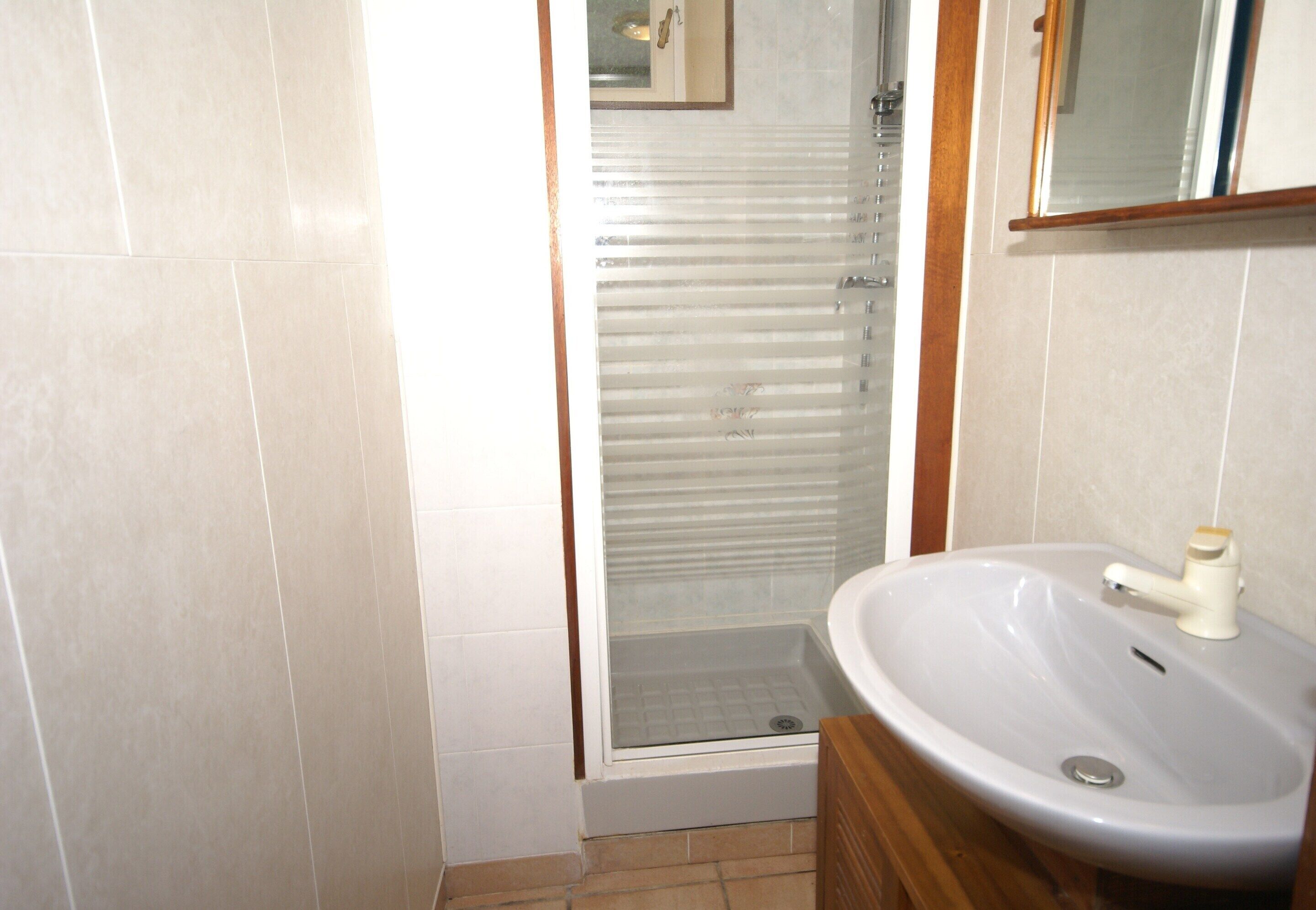 House | Bathroom