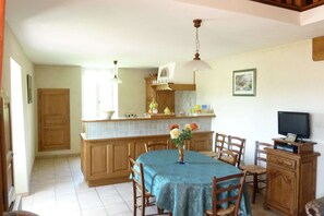 House | Private kitchen | High chair - Cozy Family Home in Saint-pons (Saint-Pons)