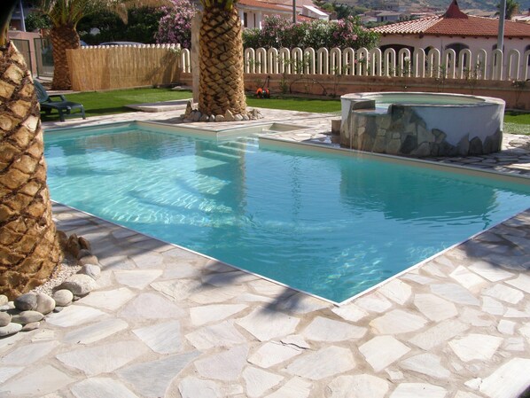 Piscine extérieure