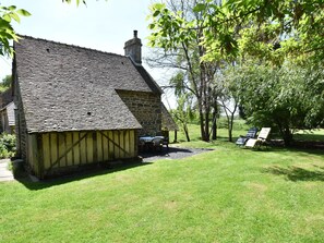 Exterior - Holiday Home in Ceauce Near Mont Saint Michel (Ceauce)