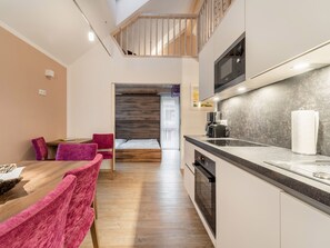 House | Private kitchen | Highchair