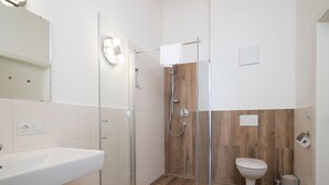 Bathroom - Spacious Apartment in Werfenweng near Lake (Werfenweng)