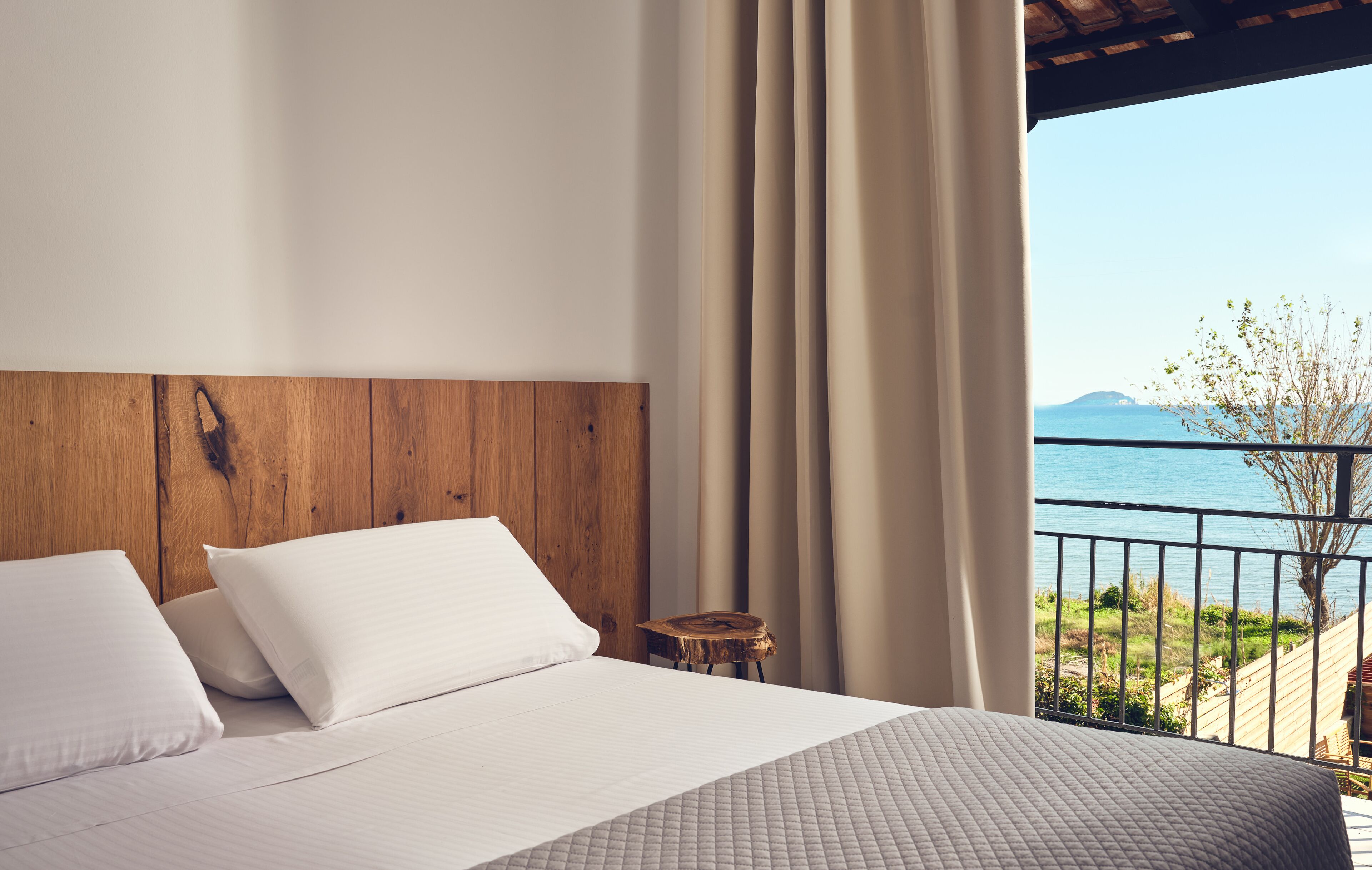 Superior Triple Room, Sea View | In-room safe, soundproofing, iron/ironing board, free WiFi