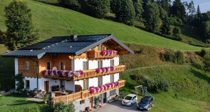 Chalet in Sankt Johann Near Ski Lift