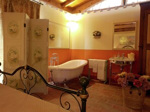 Villa | Bathroom