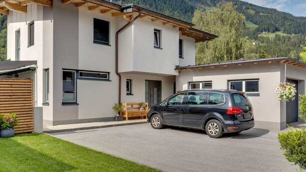 Exterior - Modern Holiday Home in Goldegg Near Ski Area (Goldegg)