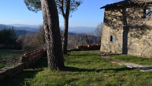 Unclassified image, 4 of 26, button - Farmhouse in Mugello With Valley Views (Borgo San Lorenzo)