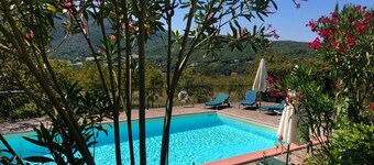 Scenic Stay in Restored Retreat