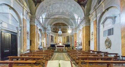 Rustic Chalet With Pool