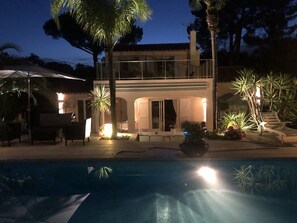 Exterior - Lavish Villa in Mouans-sartoux With Sauna (Mouans-Sartoux)