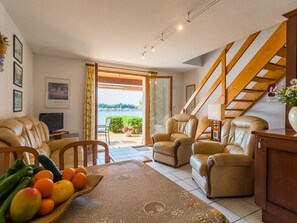 Dining - Apartment in Le Barcarès With Swimming Pool, Balcony, Garden (Le Barcares)
