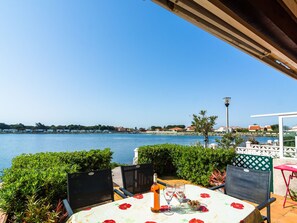 Balcony - Apartment in Le Barcarès With Swimming Pool, Balcony, Garden (Le Barcares)