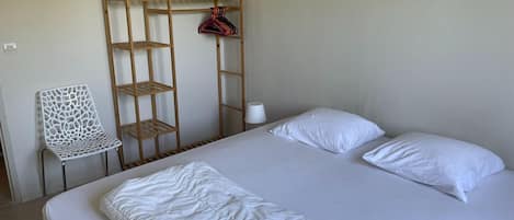 Villa | 3 bedrooms, individually furnished, iron/ironing board, bed sheets
