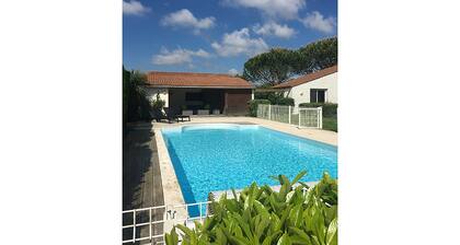 Modern Villa With Pool in Brives