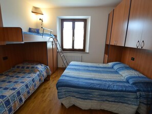 Villa | 3 bedrooms, individually furnished, iron/ironing board, bed sheets - Charming Villa in Suvereto with Hot Tub (Suvereto)