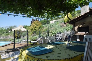 House | Balcony - Relaxing Retreat in Saint-pons (Saint-Pons)