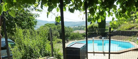 Casa | Alberca | Alberca techada y alberca al aire libre