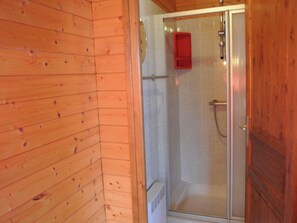 Shower - Beautiful Chalet in Les Gets South of France With Balcony (Les Gets)