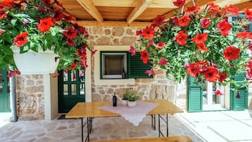 House | Dining