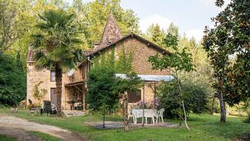 House | Exterior