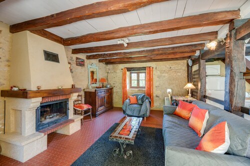 Cosy Holiday Home With Garden