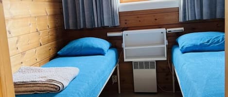 House | 2 bedrooms, individually furnished, bed sheets