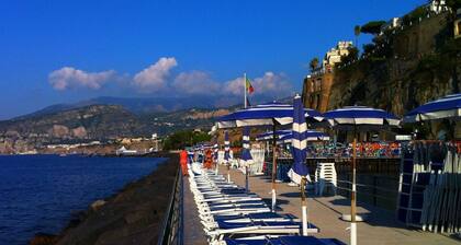 Belvilla by OYO Casa Rosada