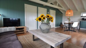 Apartment | Living room - Mod Apartment in Burgerbrug Netherlands With Private Terrace (Burgerbrug)