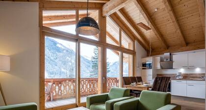 Quaint Chalet in Wald im Pinzgau with Garden near Ski Slopes