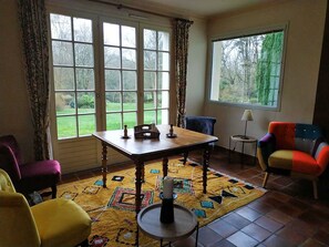 Living room - Modern Villa in Lannion With Private Garden (Lannion)