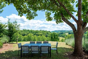 House | Balcony - Tranquil Holiday Home With Private Pool (Teillots)