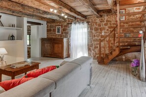 Living room - Tranquil Holiday Home With Private Pool (Teillots)